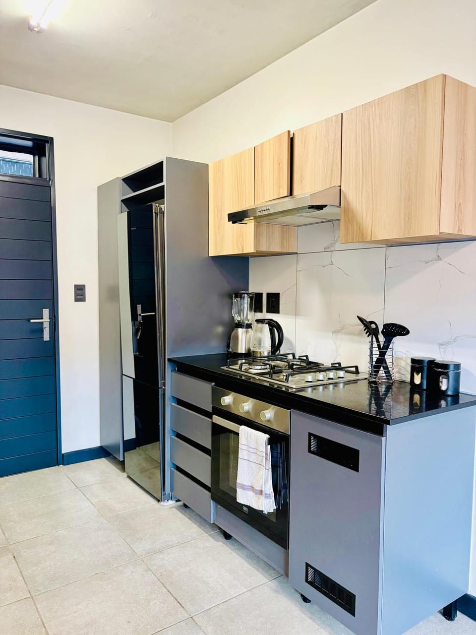 Perfect Haven-1min Dainfern Square Apartment in Sandton
