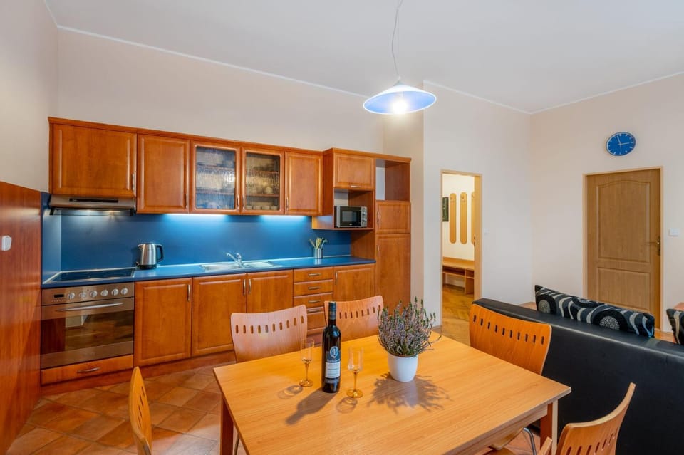 Kitchen or kitchenette, Living room, Dining area