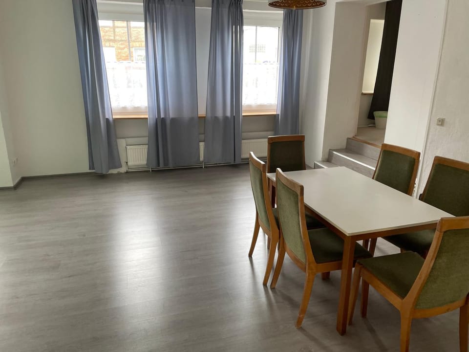 Living room, Seating area, Dining area
