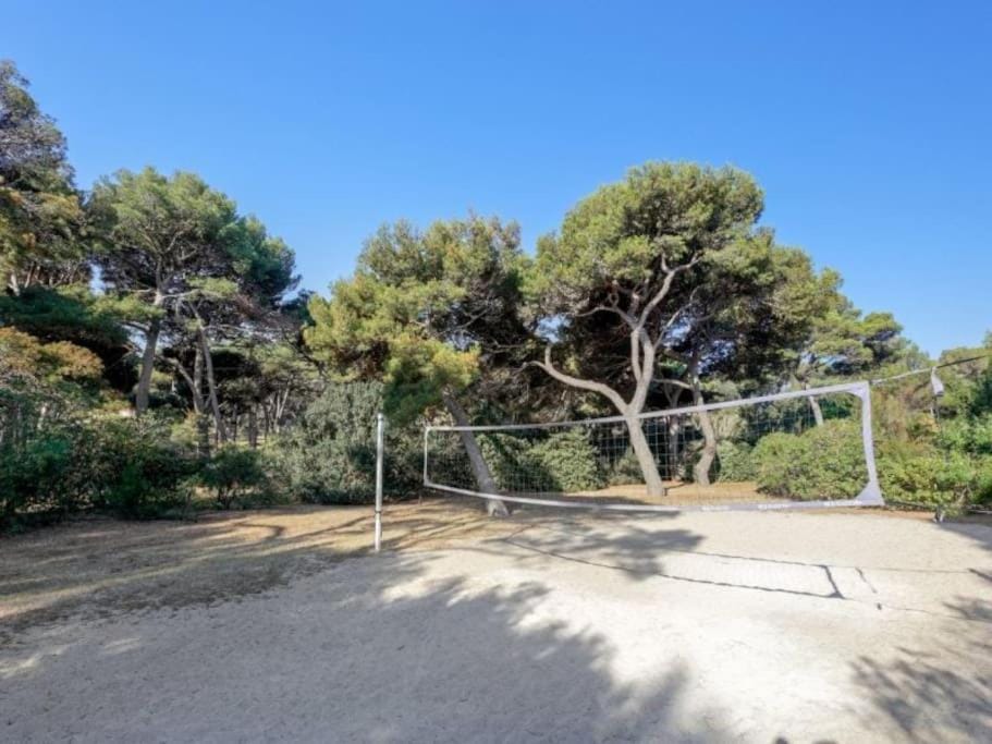 Superbe appartement 50M de la plage en bord de mer Apartment in Hyères
