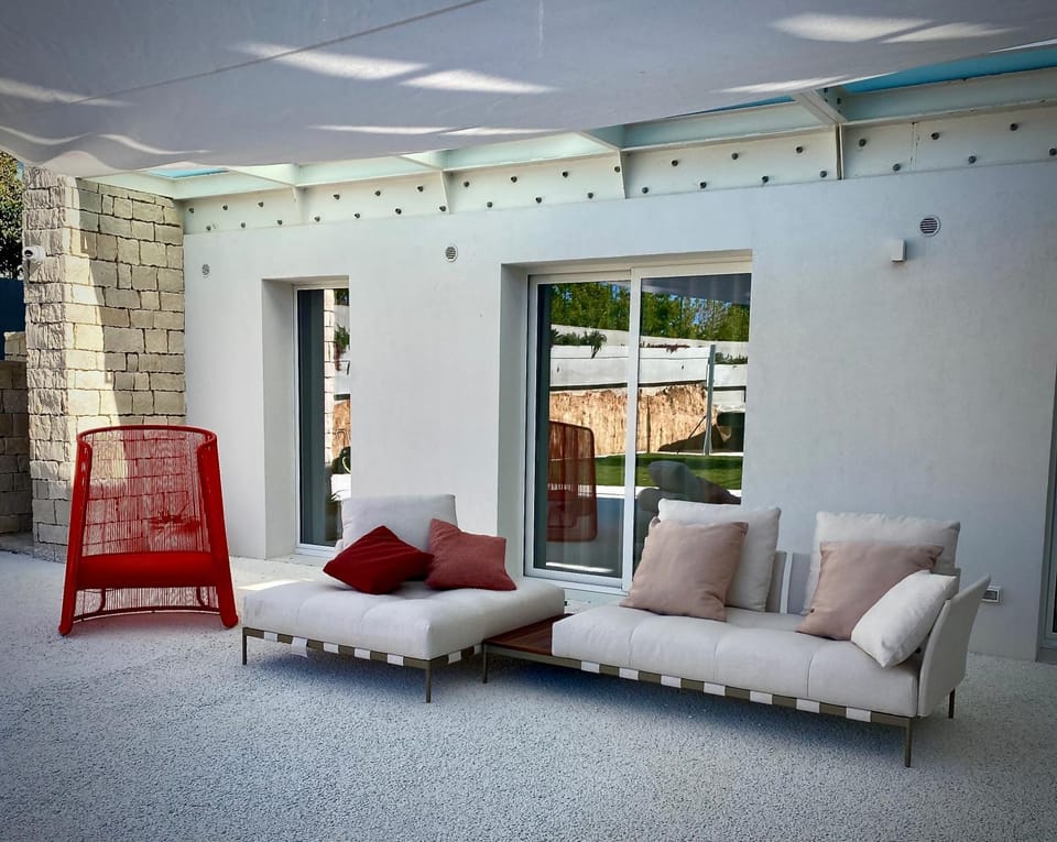 Property building, Day, Garden, Garden, Living room, Seating area, Garden view, Garden view