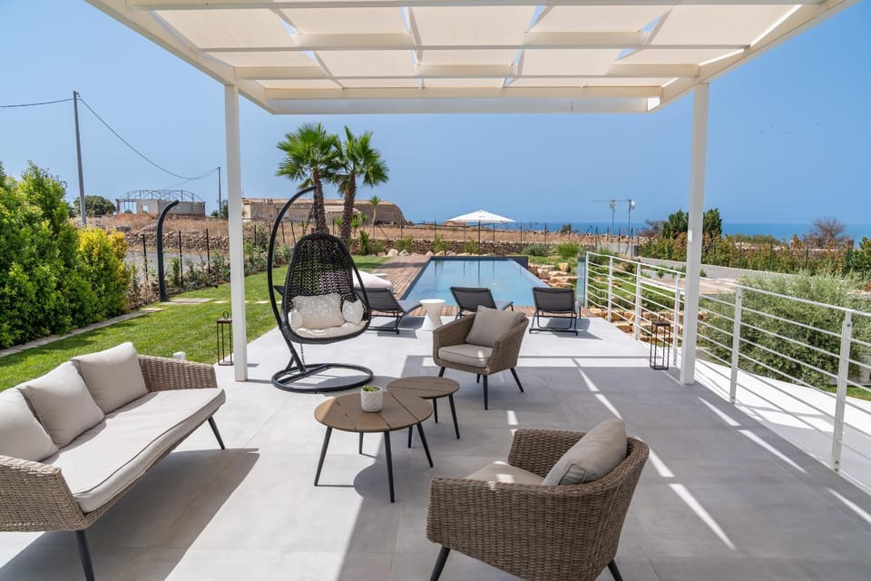 Property building, Balcony/Terrace, Sunset