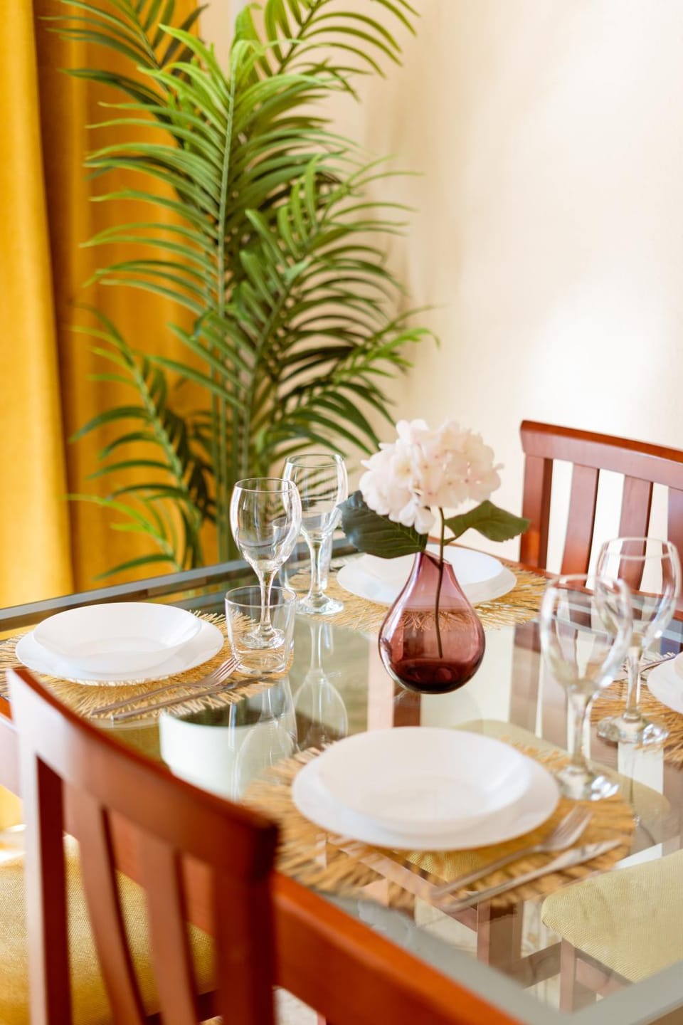 Food and drinks, Dining area