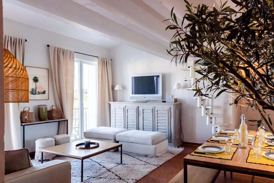Bright nest with balcony and view on the port Apartment in Grimaud