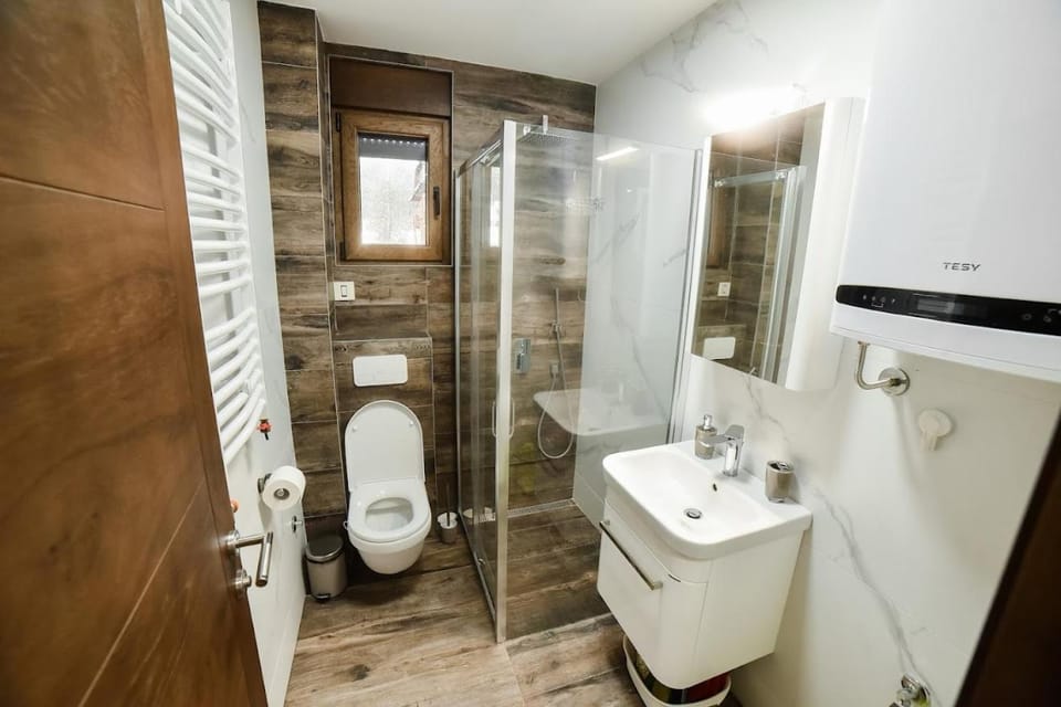Shower, Bathroom, towels