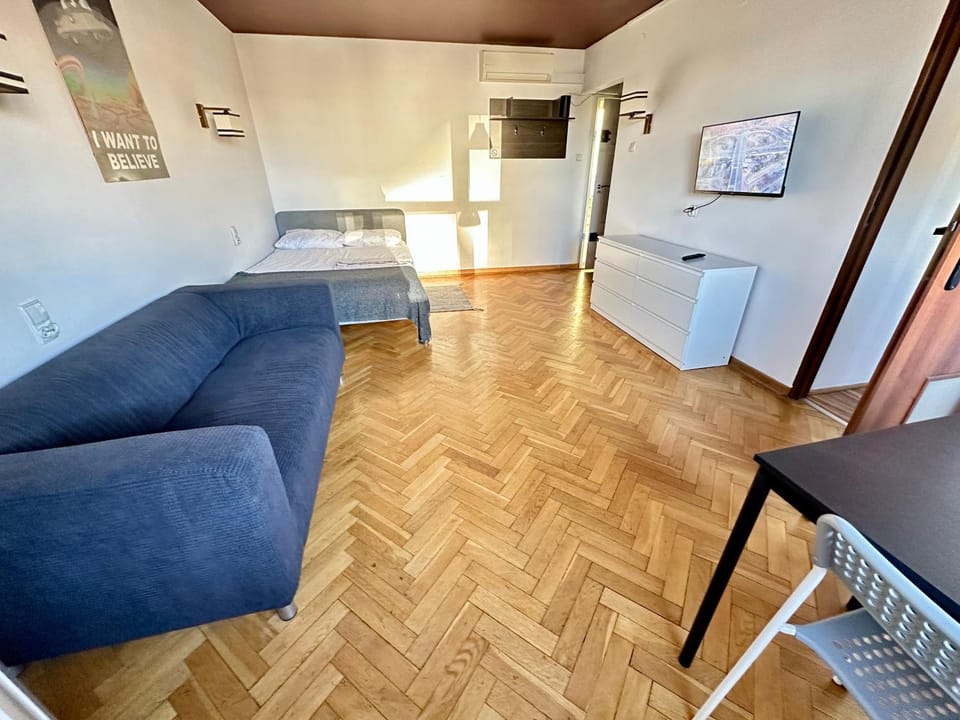APART WAWA app 47 WiFi 600 Mbit Apartment in Warsaw