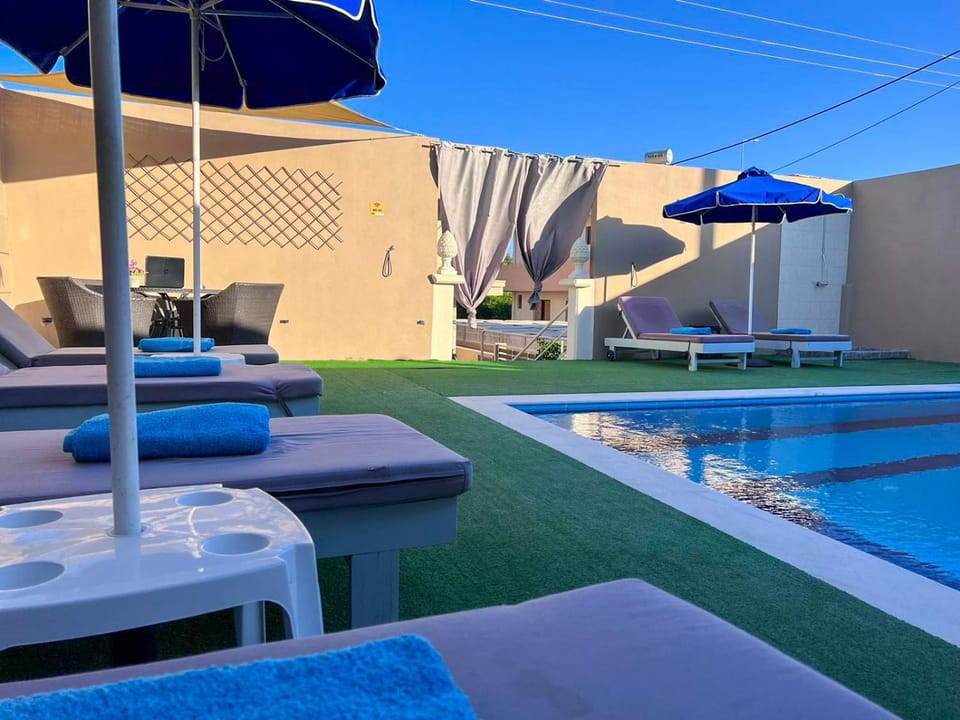 Pool view, Swimming pool