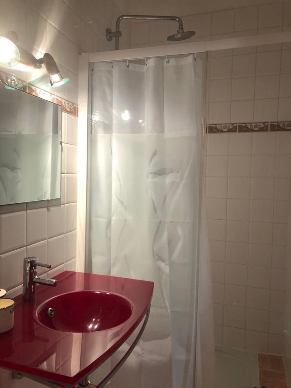 Shower, towels