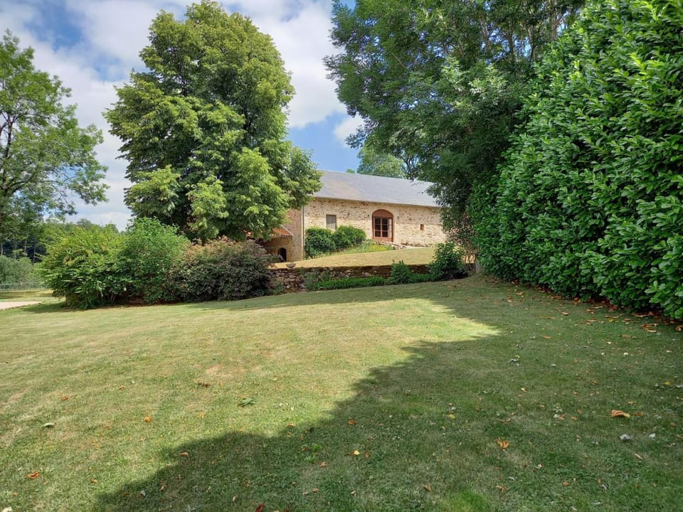 Property building, Day, Natural landscape, Garden view