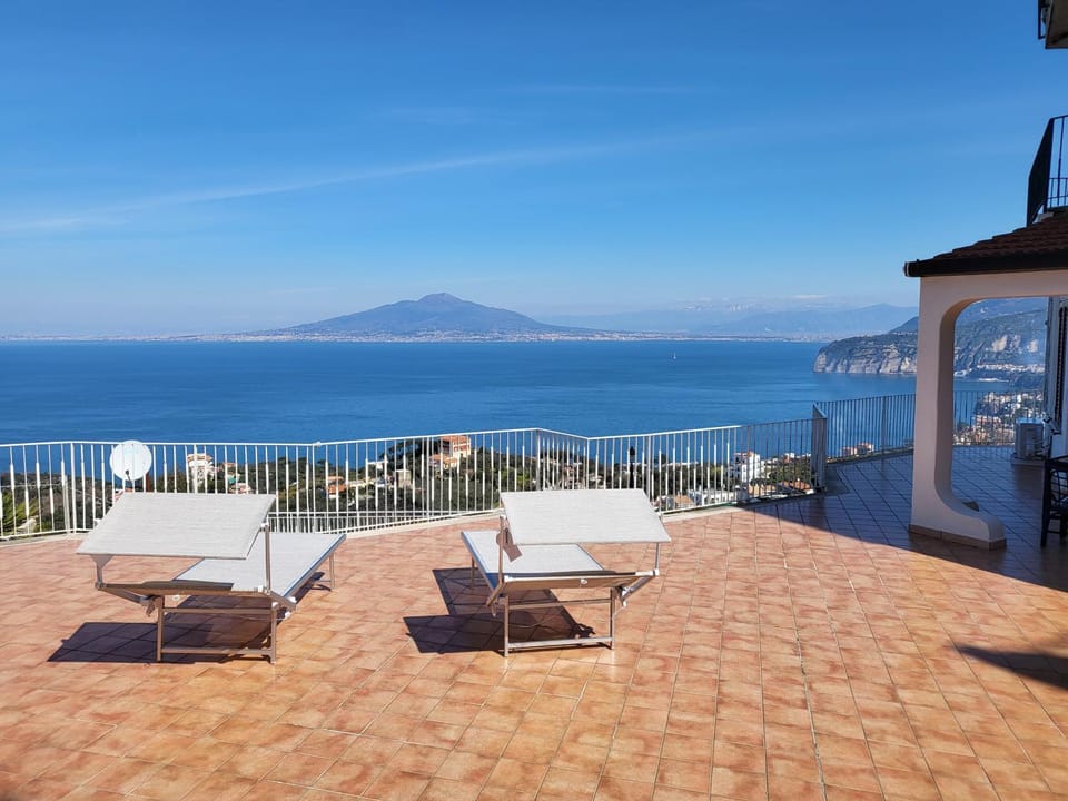 Nearby landmark, Day, View (from property/room), Balcony/Terrace, Mountain view, Sea view, sunbed