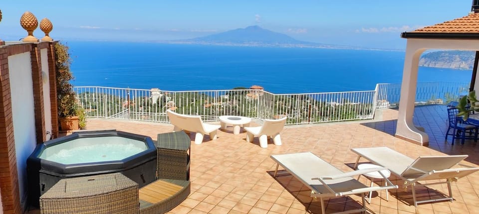 Summer, Hot Tub, Solarium, View (from property/room), View (from property/room), Balcony/Terrace, Balcony/Terrace, City view, Landmark view, Sea view, Sea view, Street view, Seasons, sunbed