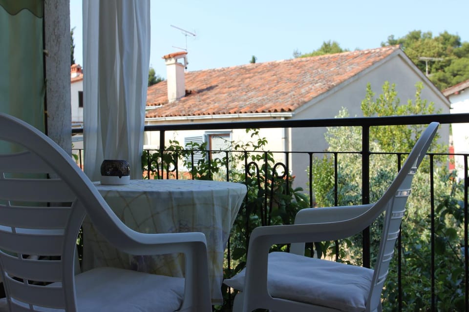 View (from property/room), Balcony/Terrace, Seating area