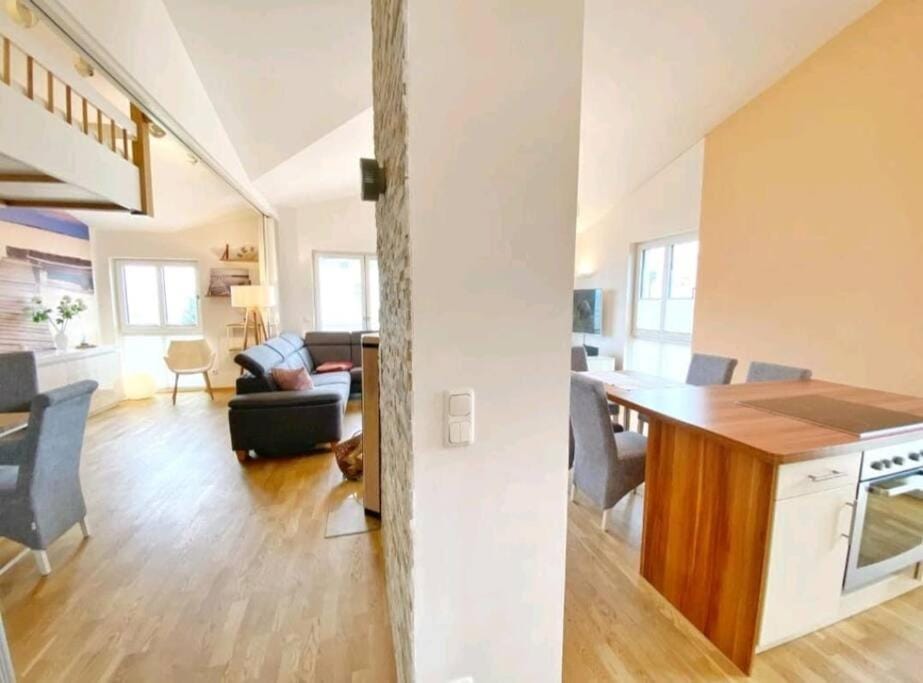 Living room, Seating area, Dining area