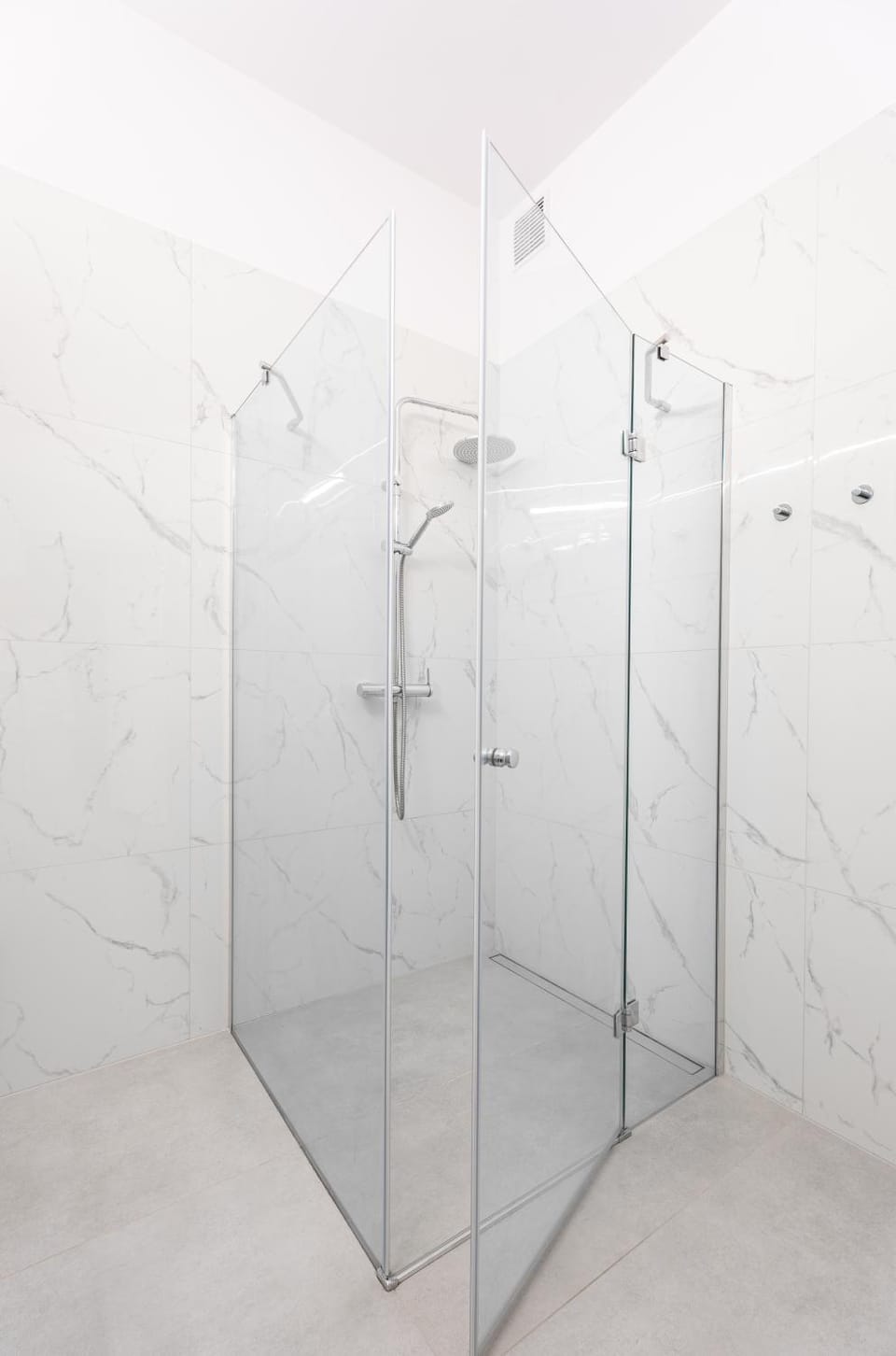 53m2 Apartament Premium z Widokiem na Góry, Balkon, Zachód Słońca, Parking - Kłodzko - Przyjaciół Ziemi Kłodzkiej, Centrum Kotlina Kłodzka Apartment in Lower Silesian Voivodeship