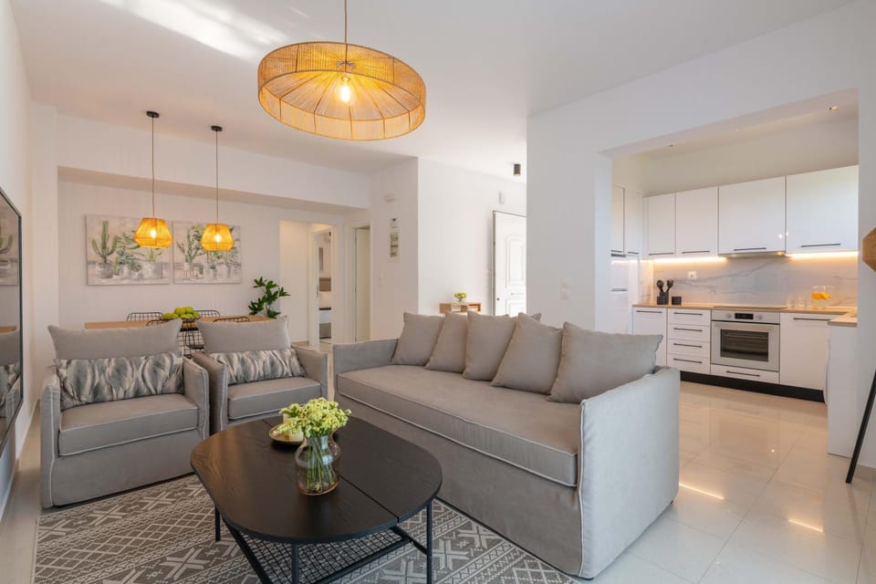 Kitchen or kitchenette, Living room, Seating area, Dining area, oven, pet friendly, stove