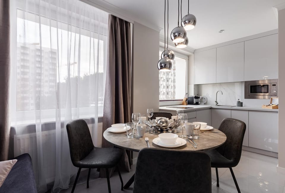 Kitchen or kitchenette, Dining area, minibar