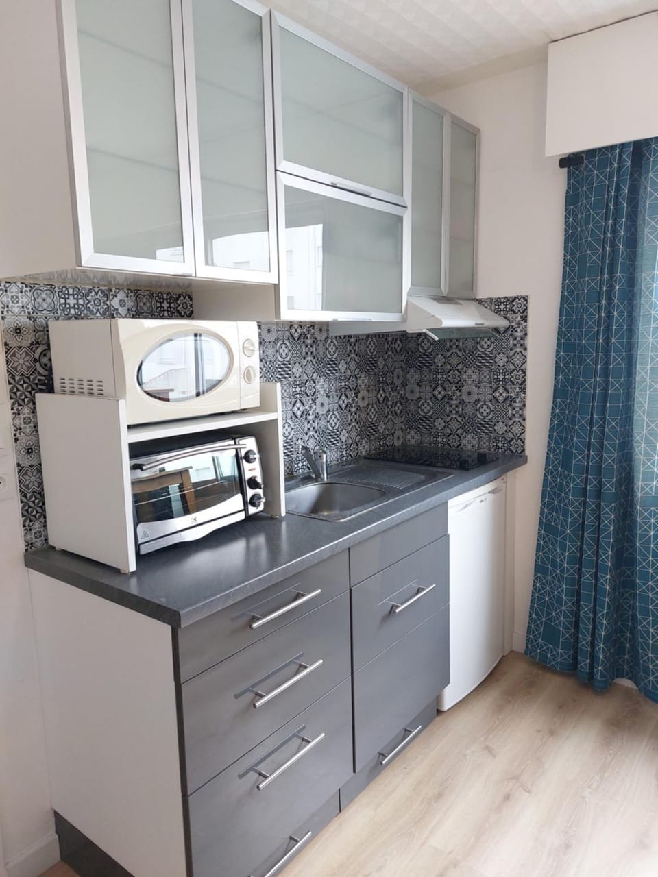 Kitchen or kitchenette, minibar, pet friendly, stove