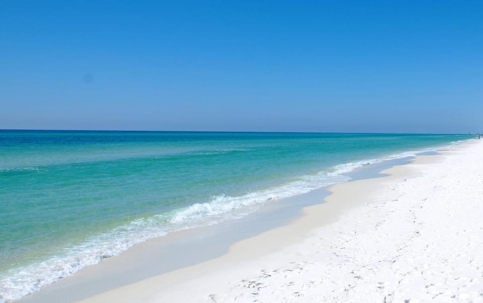 Cassine Gardens 273- Kwitcherbeachin' House in South Walton County