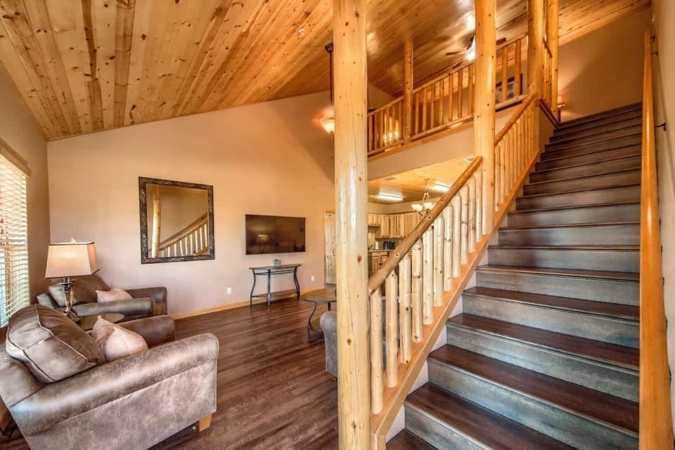 OM A6 Gruene Haus at Old Mills Resort House in New Braunfels