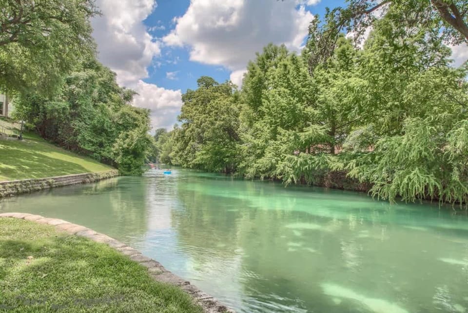 CRC 317 Timeless Tranquility House in New Braunfels