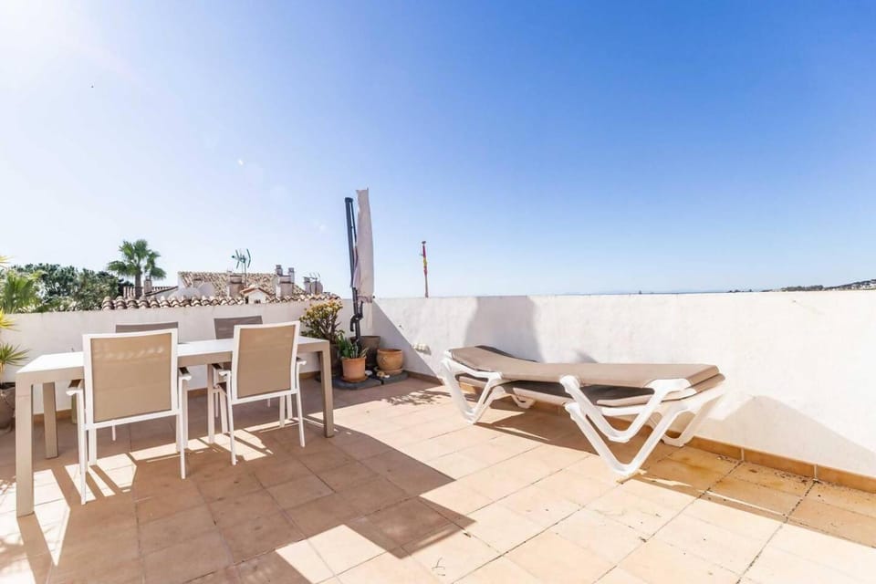CYV 3 bedrooms, rooftop terrace magnificent views Apartment in Sitio de Calahonda