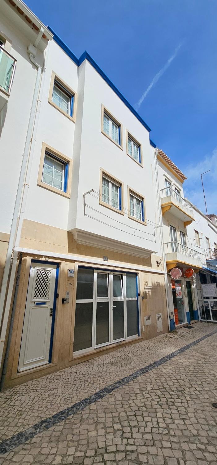 Property building, Day, Neighbourhood, Street view