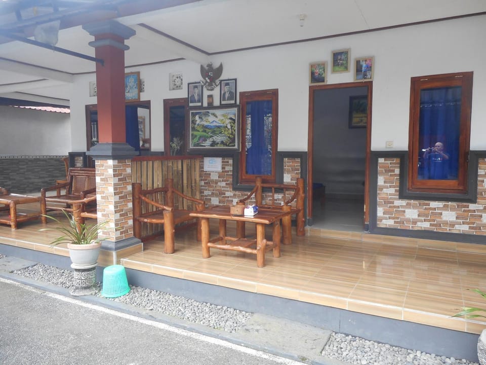 Kadek Homestay Vacation rental in Selat