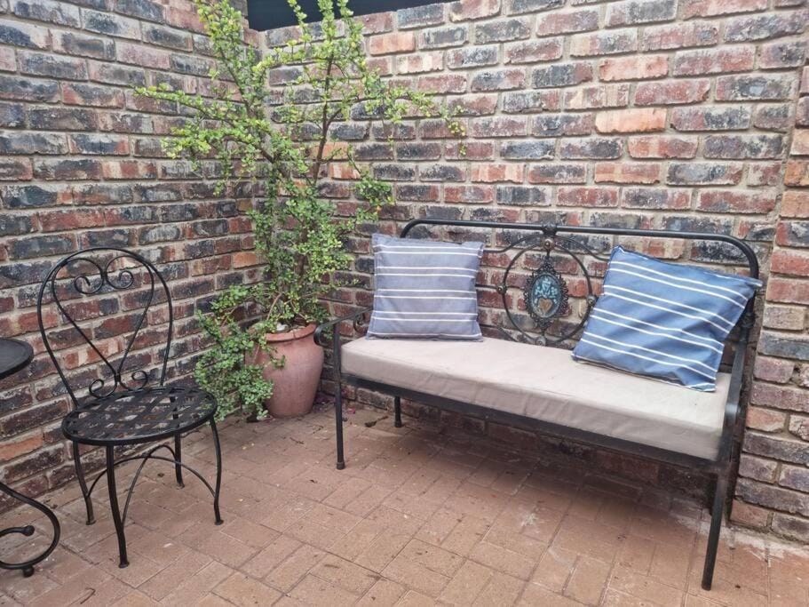 Tarrentoela selfcatering guesthouse Apartment in North West, South Africa