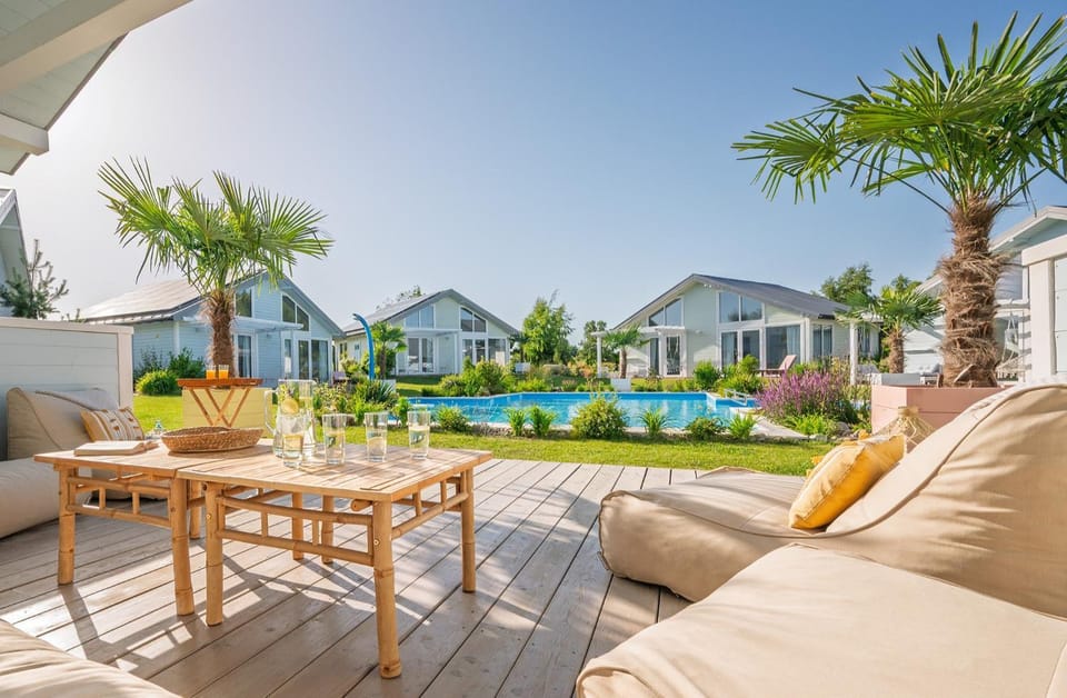 Garden, Pool view, Swimming pool