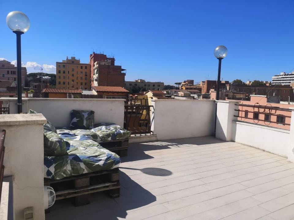 Balcony/Terrace, Balcony/Terrace