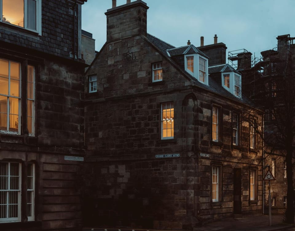 Property building, Street view