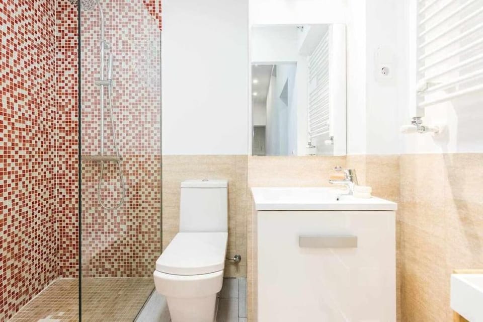 Calle Huertas Galería by RegalateMadrid Apartment in Centro