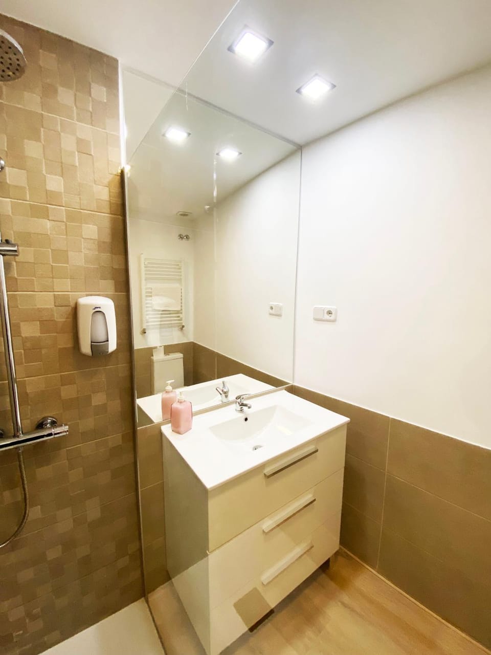 Calle Huertas Acogedor by RegalateMadrid Apartment in Centro