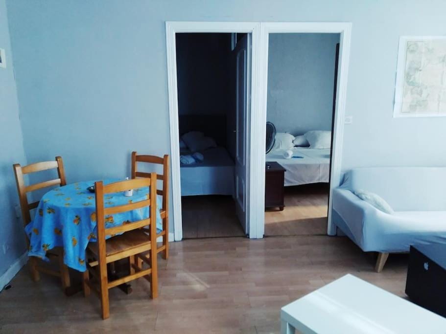 Apartamento HOTEL MONTAÑA LAVAPIES Apartment in Centro