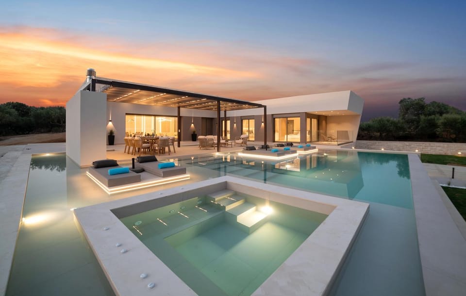 Patio, Pool view, Swimming pool, Sunset, Open Air Bath, sunbed