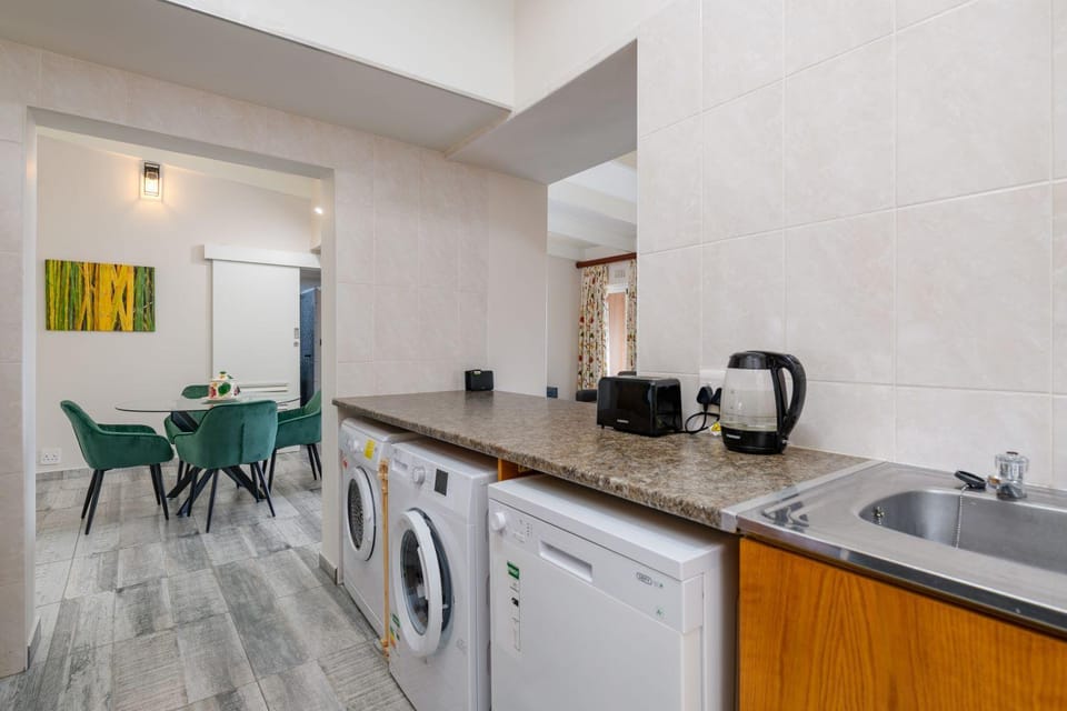 Dining area, dishwasher, washing machine, kitchen
