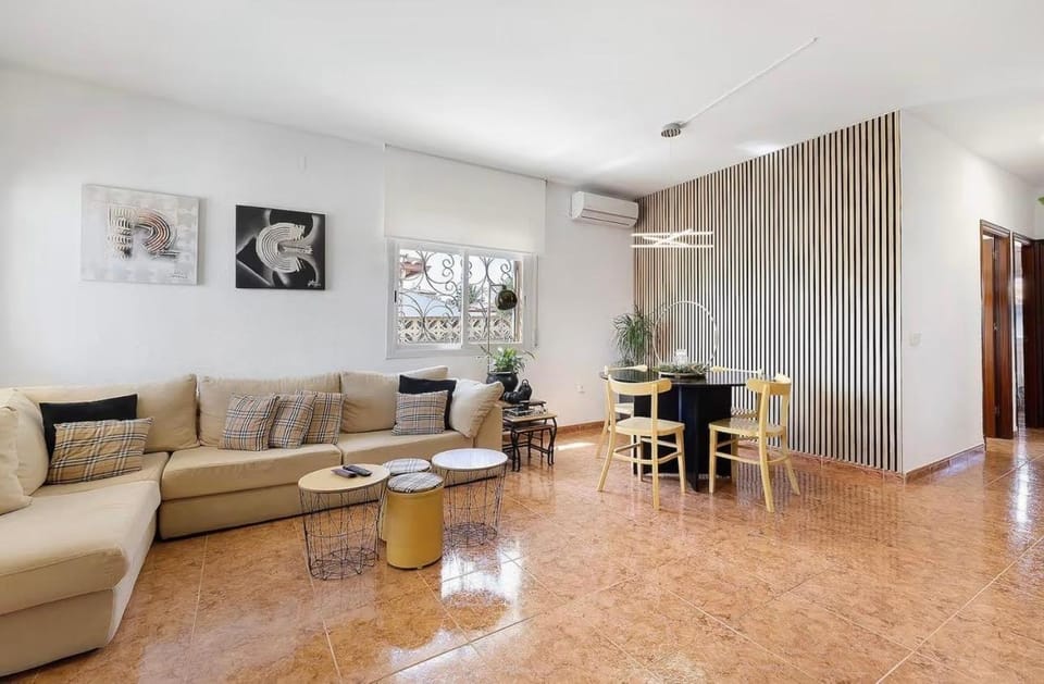 Casa Fleming House in Miami Platja