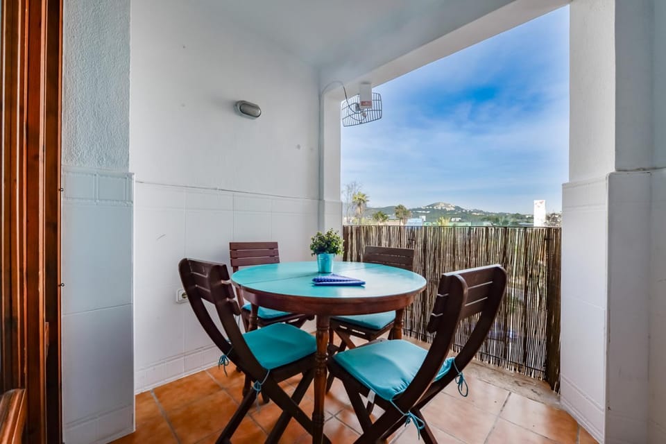 Day, Natural landscape, View (from property/room), Balcony/Terrace, Balcony/Terrace, Dining area, Mountain view, internet