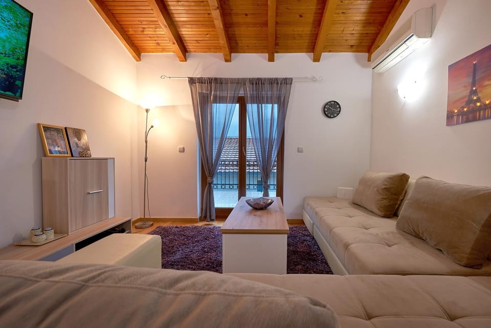 Apartman KATI Apartment in Kotor Municipality