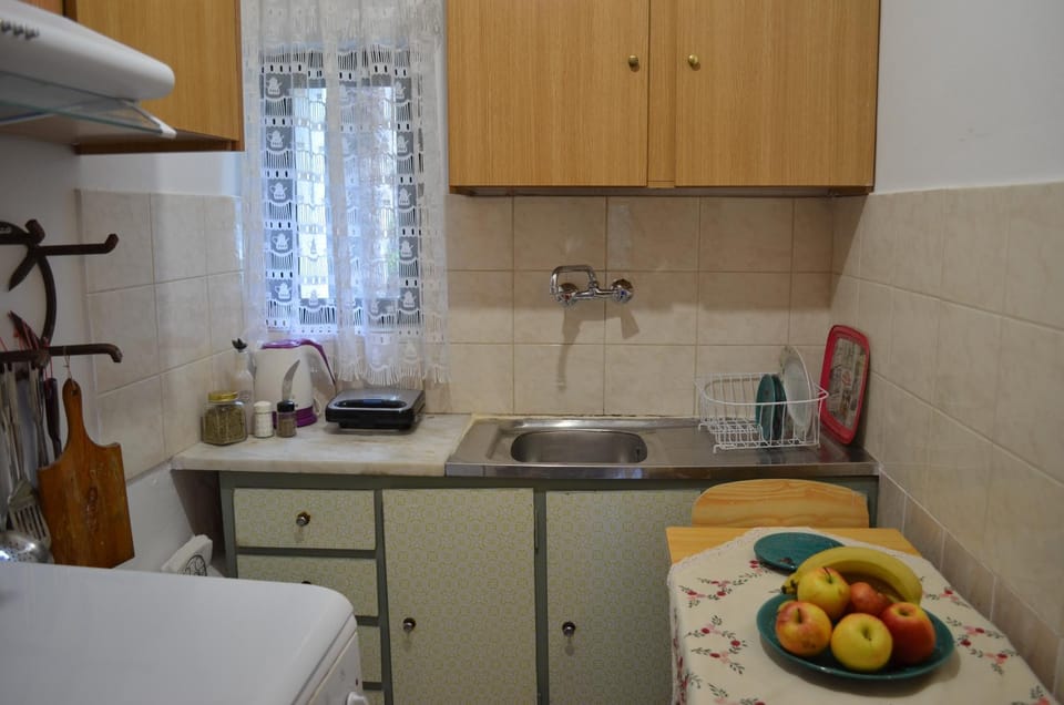 pet friendly, stove, toaster
