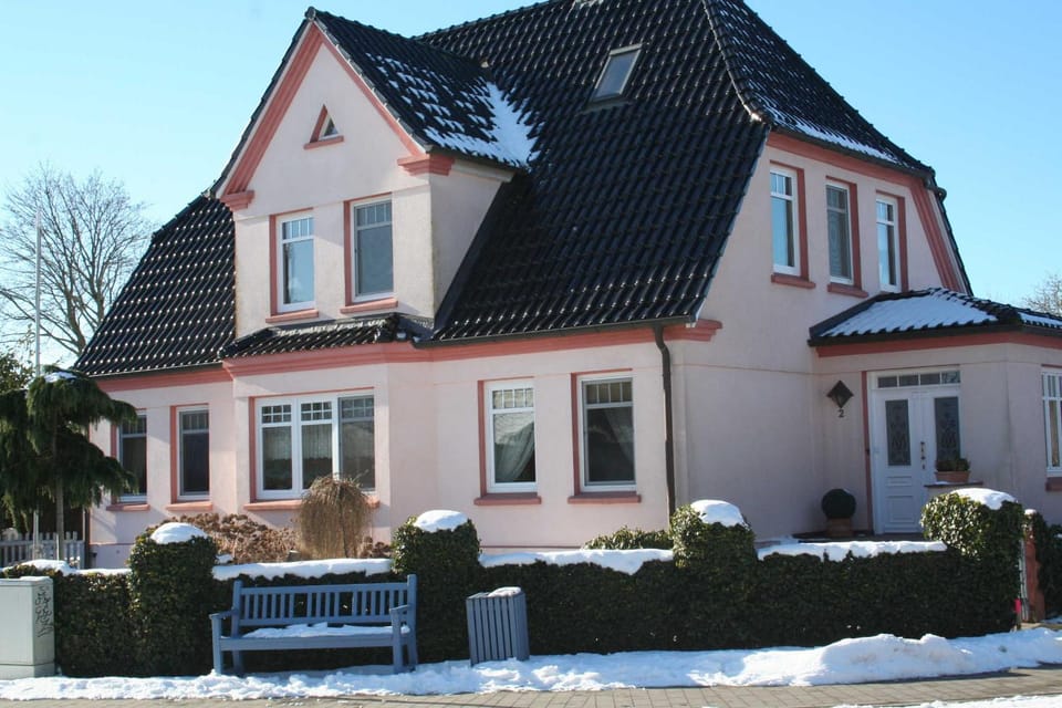 Property building, Winter