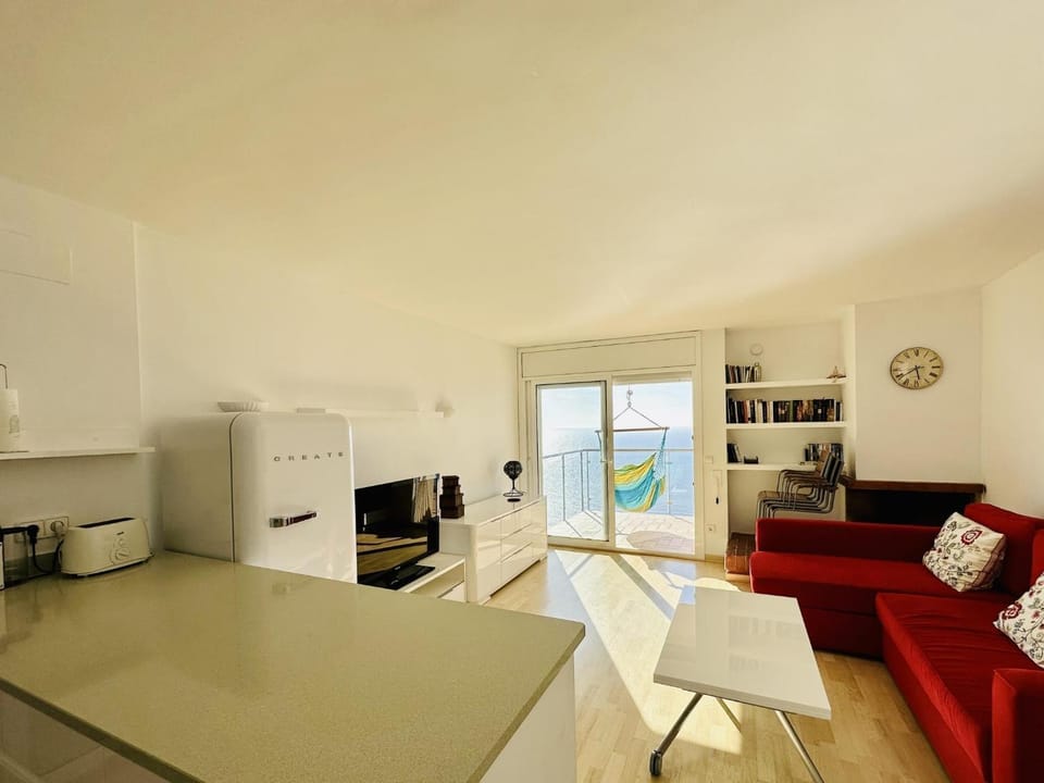 Kitchen or kitchenette, Living room, Dining area