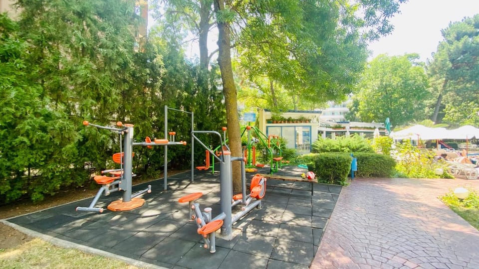 Patio, Children play ground