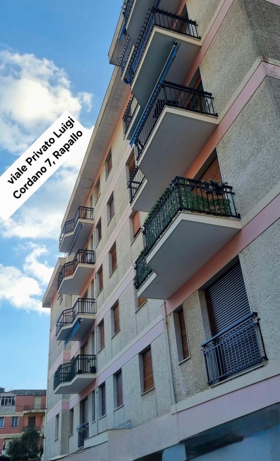 Appartamento Rapallo Sky Garden Maria Jose Liguria - Attico vista mare - Terraces - 2 bagni- 2 Camera da Letto - Box, Wi-fi, Idromassaggio Free inteiro Attico per Voi, con Ascensore Apartment in Rapallo