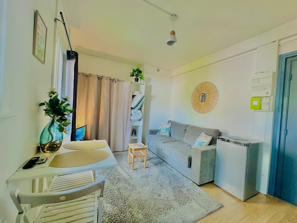 La Terrasse, Train Lens - Paris trajet d'environ 1 heure 10 minutes Apartment in Lens