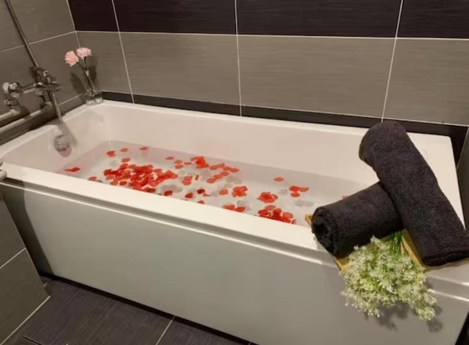 KSL Mall - High Speed WiFi - Bathtub - Netflix - 24-7 Support Apartment in Johor Bahru