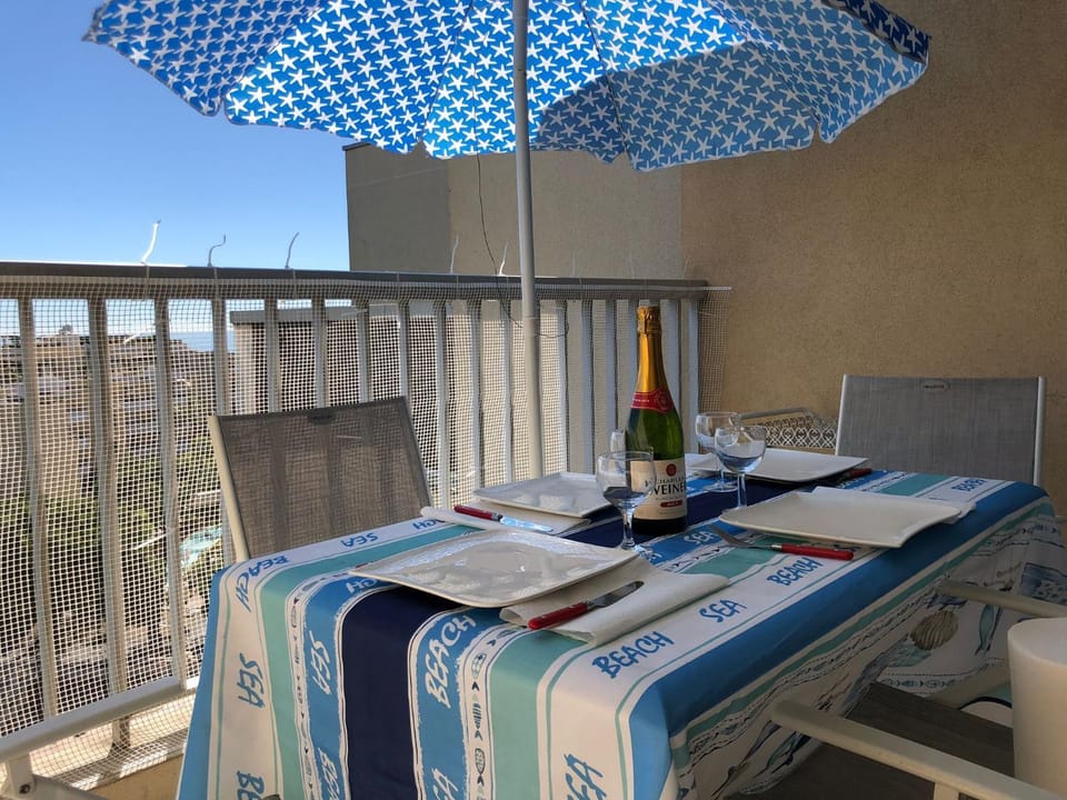 Charmant studio à Cros de Cagnes Apartment in Cagnes-sur-Mer