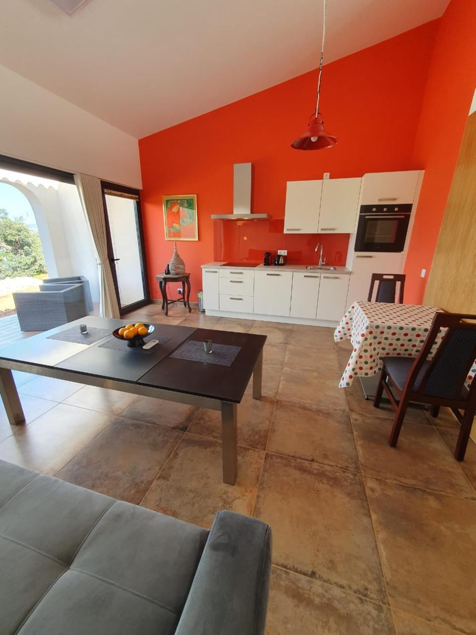 Coffee/tea facilities, dishwasher, minibar, pet friendly, stove, kitchen