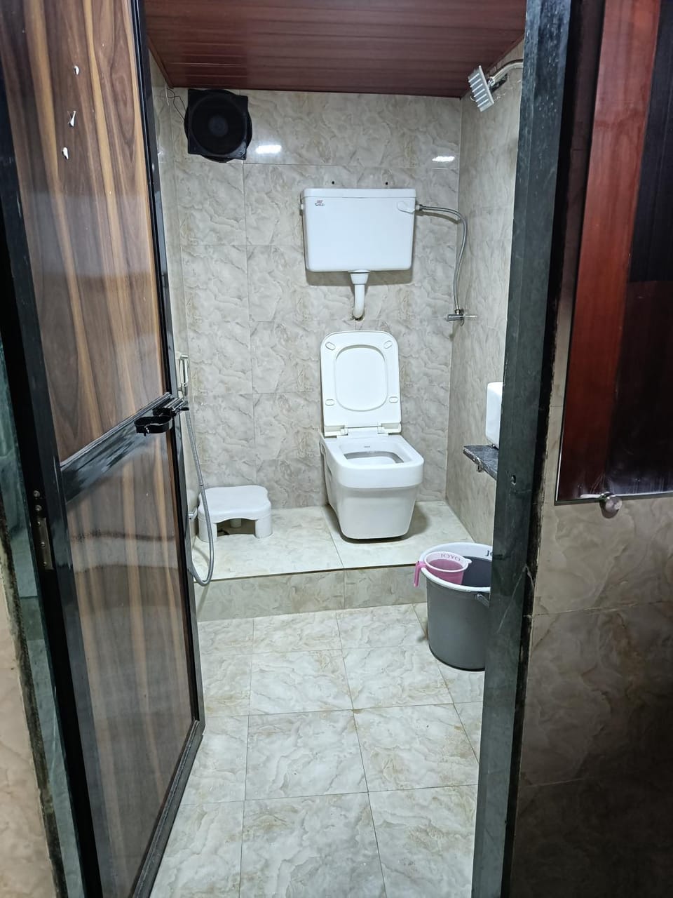 Shower, Toilet, Bathroom