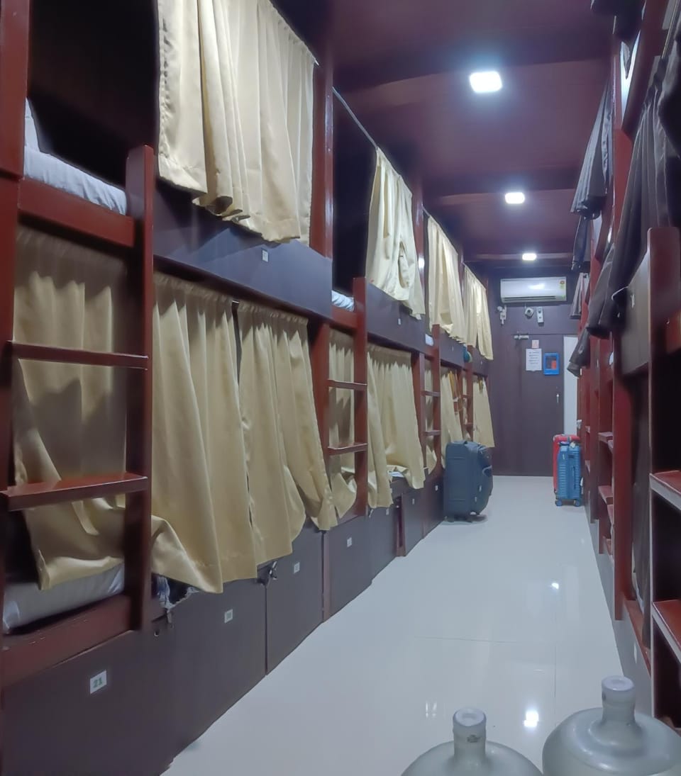 Living room, bunk bed